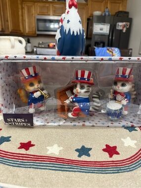 Patriotic Animal Musician Figurine Set - Red, White & Blue